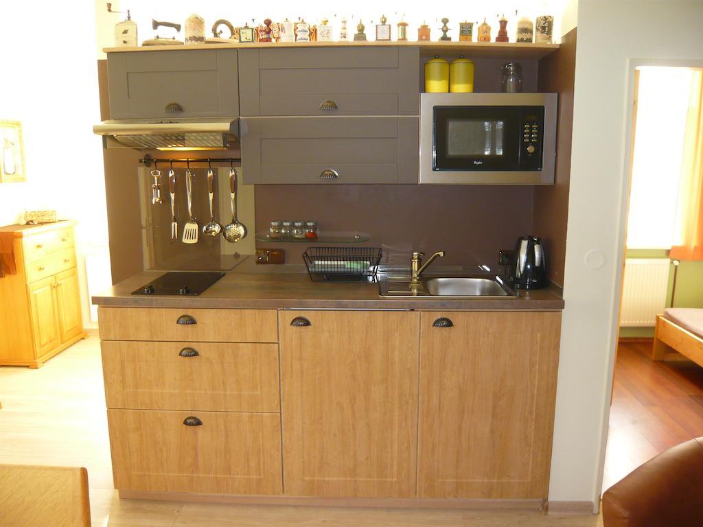 Apartmany Liska Mladé Buky Kamer foto
