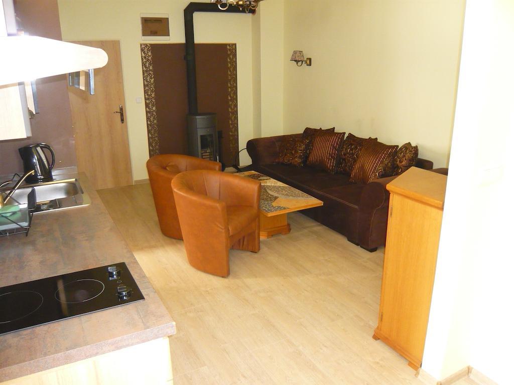 Apartmany Liska Mladé Buky Kamer foto