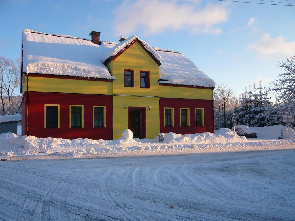 Apartmany Liska Mladé Buky Buitenkant foto